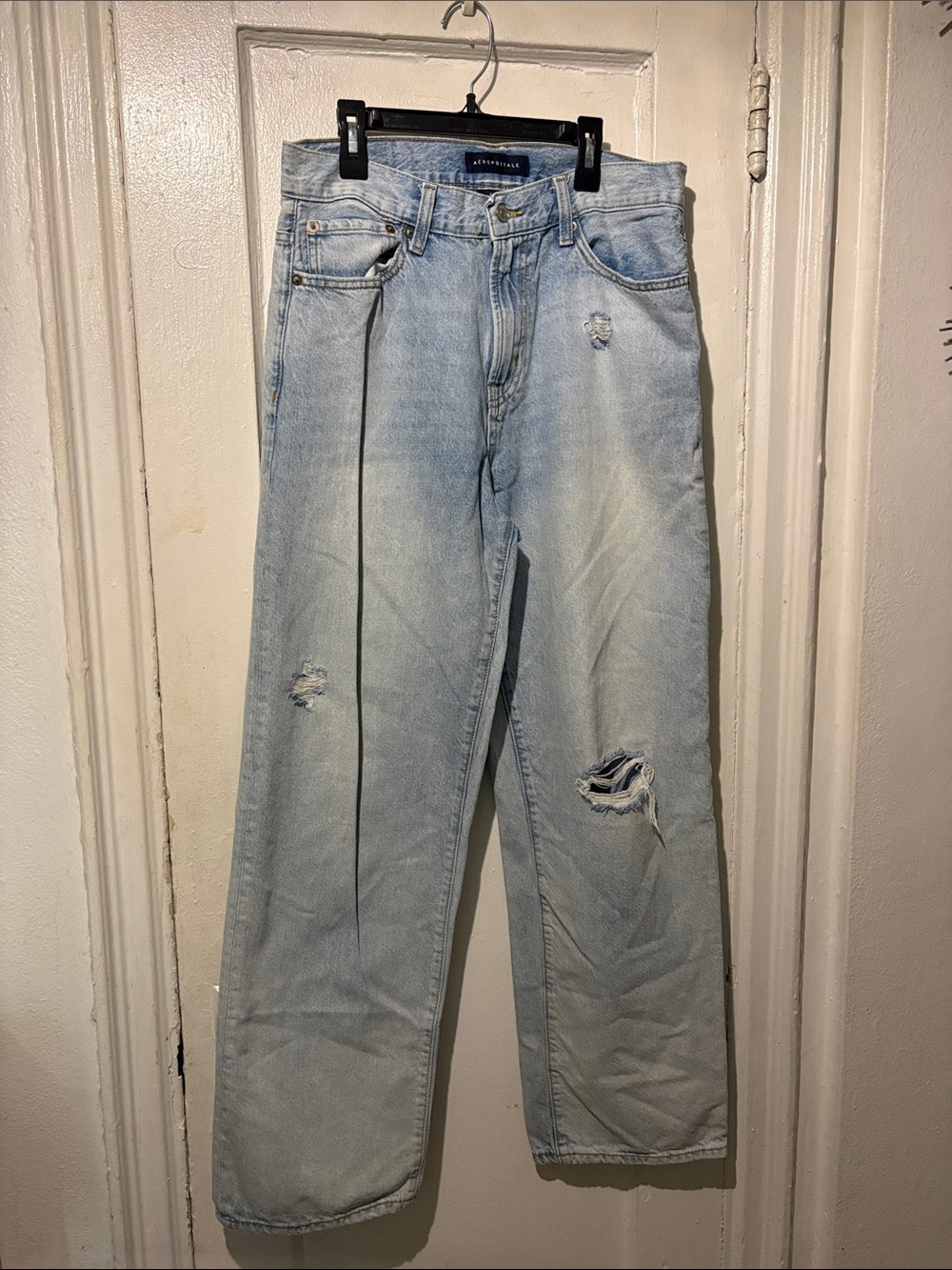 Aeropostale Light Blue Relaxed Fit Distressed Jeans size 30/32